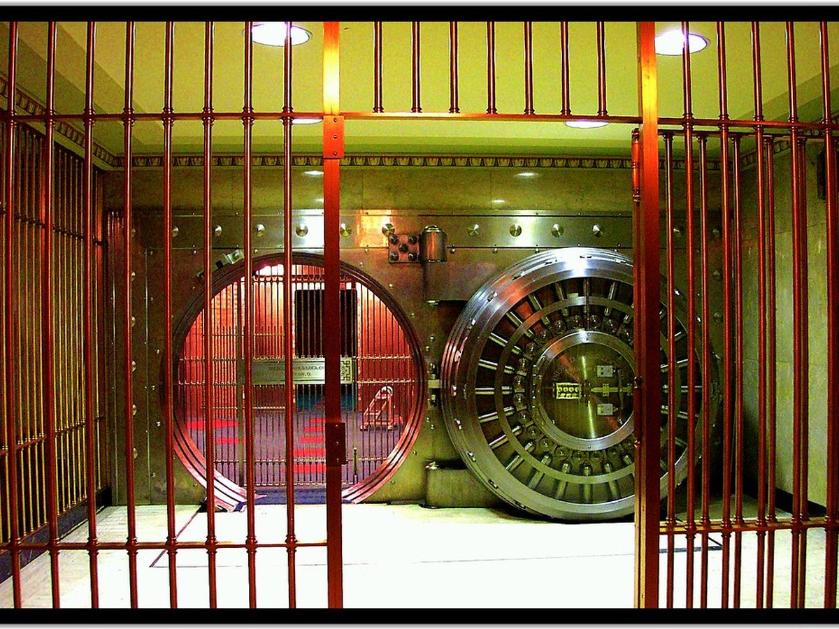 Vault and Safe